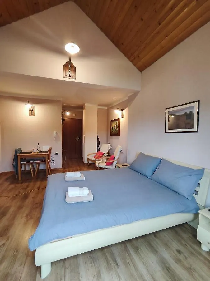 Madora - Studio Apartman For Two In Fuzine, Near The Lake Croatia